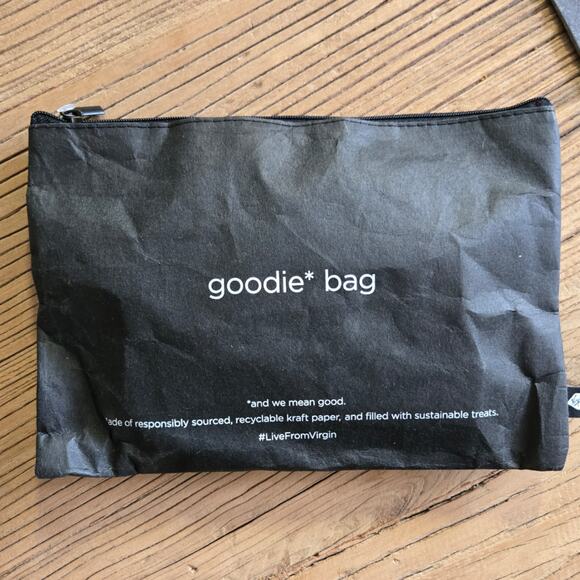Virgin Atlantic Upper Class First Class Goodie Bag Amenity Toiletry Kit New - Picture 1 of 5